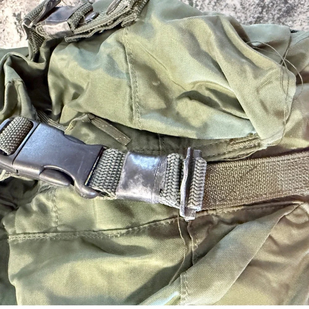 N/A authentic olive